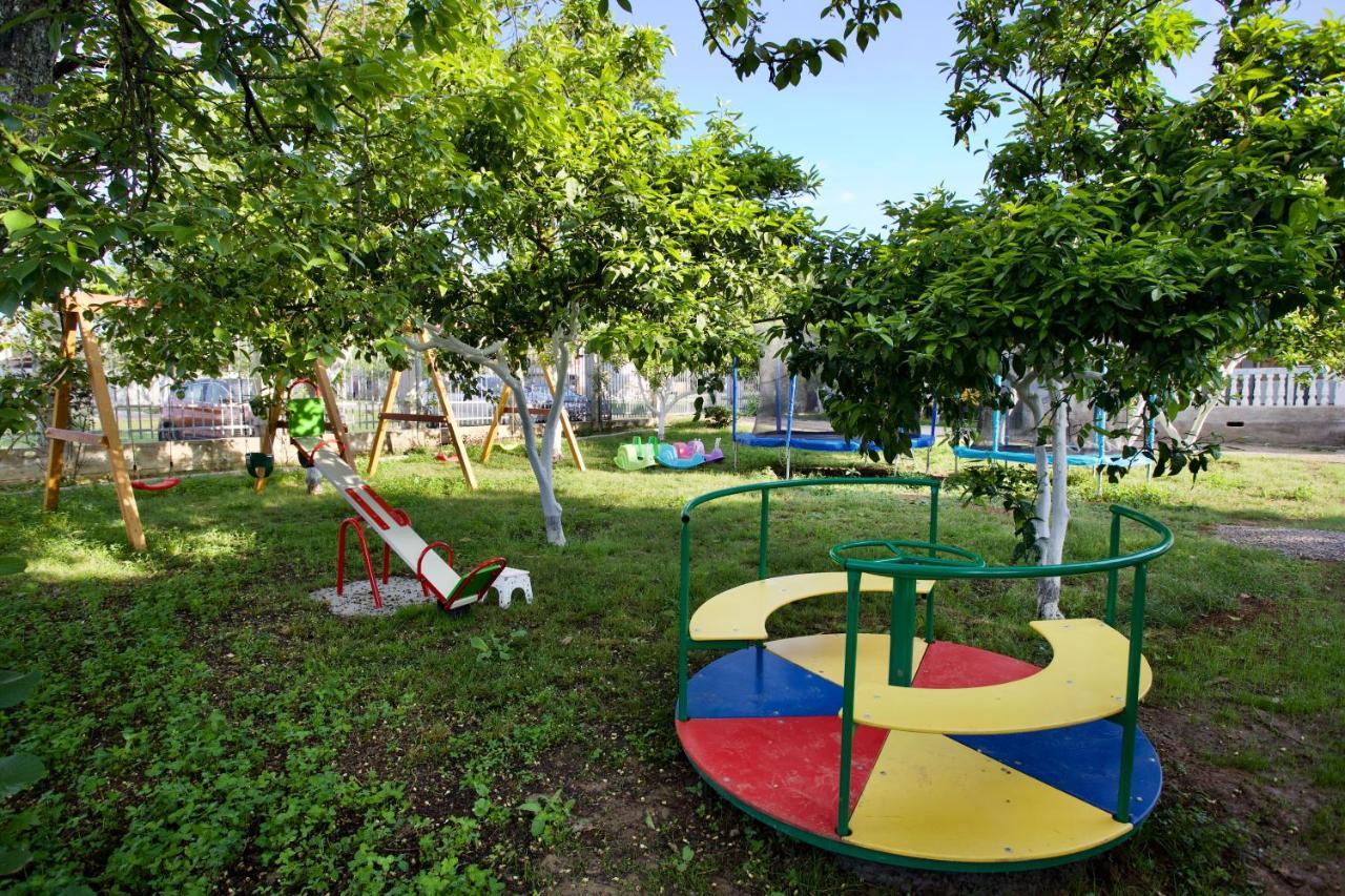 Family Resort Bambora Gudauta Exterior foto